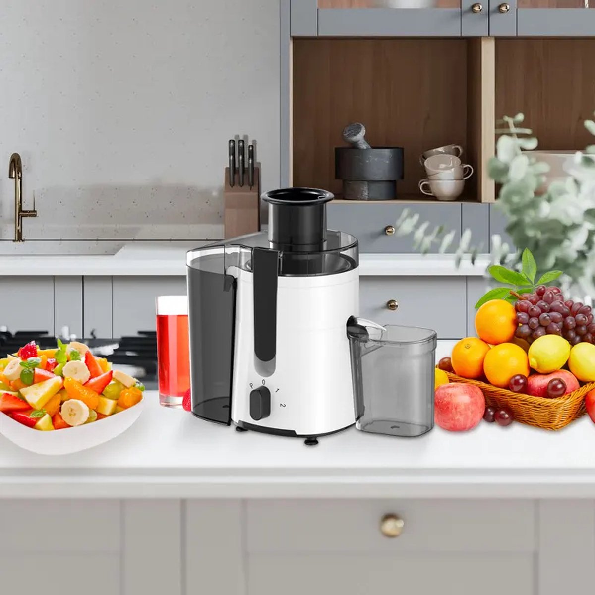 Royalty Line - Slow Juicer / 600 mL Juice Cup And 1 Liter Pulp Reservoir /3 Speeds / 450W