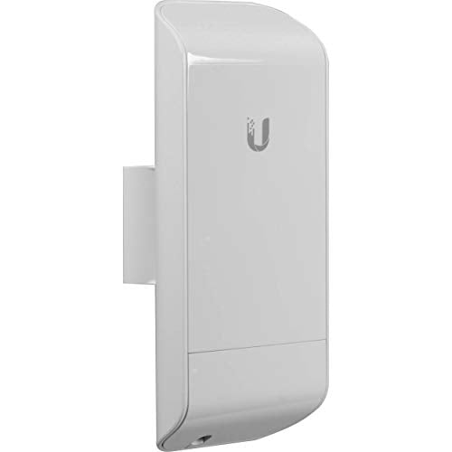 Ubiquiti Networks NanoStation locoM5, a single-band wireless communication device with WPS feature, designed for 5.85 GHz frequency band, dimensions of 7 x 2.5 x 3 inches, and weighing 6.1 ounces.