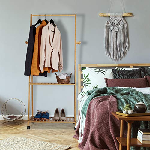 Relaxdays - Bamboo Coat Rack on Casters with 2 Shelves and 4 Hooks