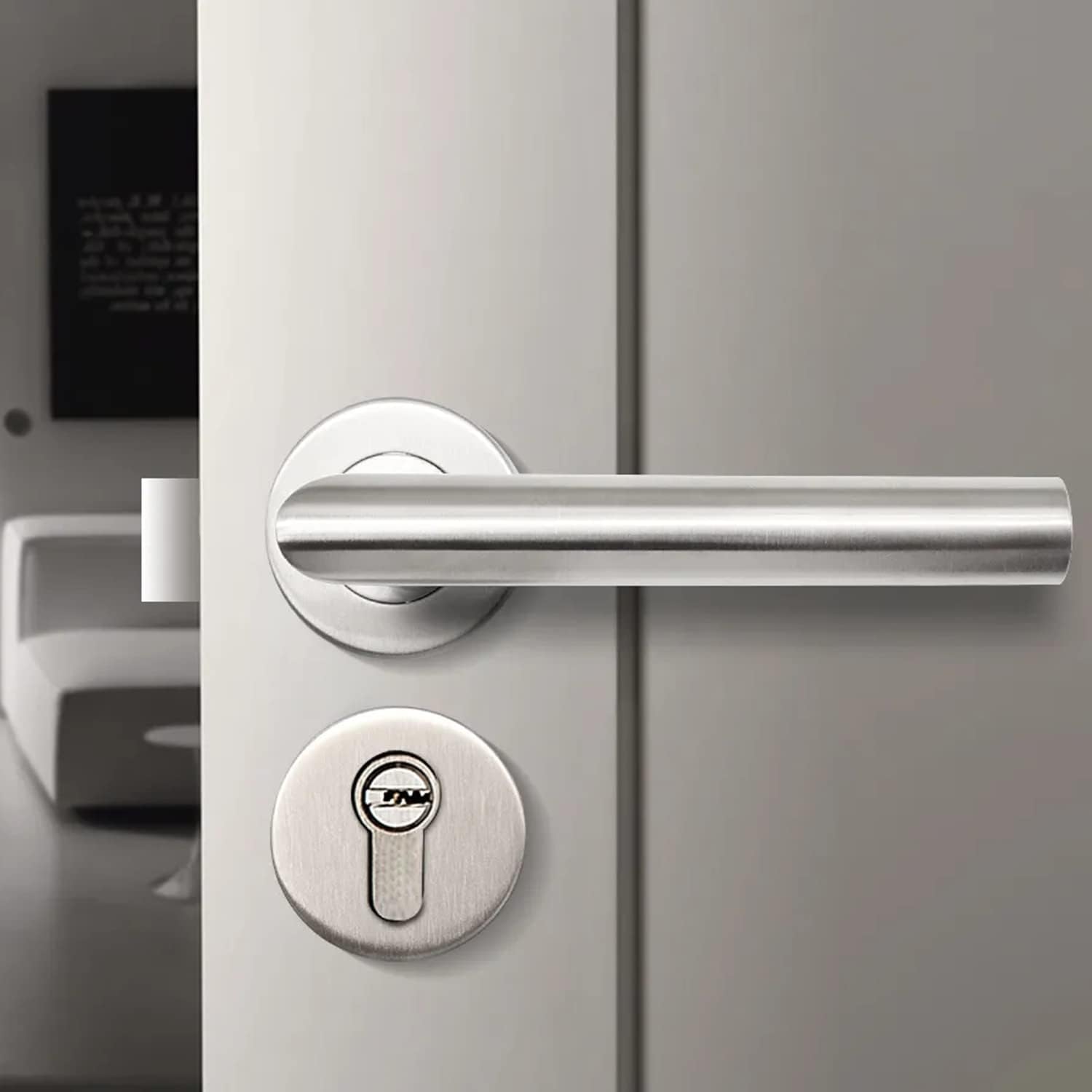 Intirilife - Double-Sided Silver Stainless Steel Door Handle Set With Screws